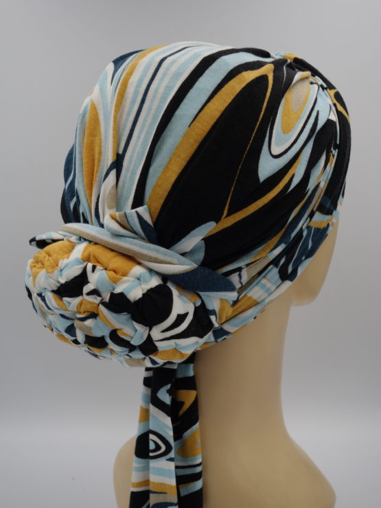 Kolorowy drapowany turban z dekoracją