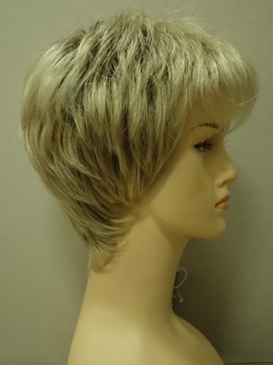 Krótka peruka blond na ciemniejszej podstawie
