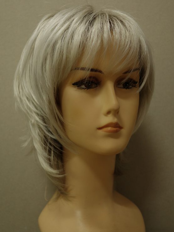 Krótka peruka biały blond wycieniowana