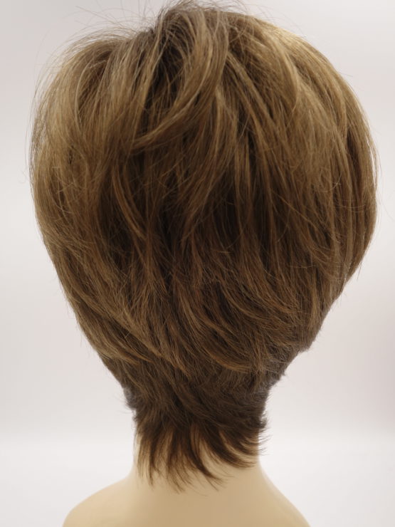 Krótka peruka ciemny blond z jaśniejszą grzywką asymetryczna