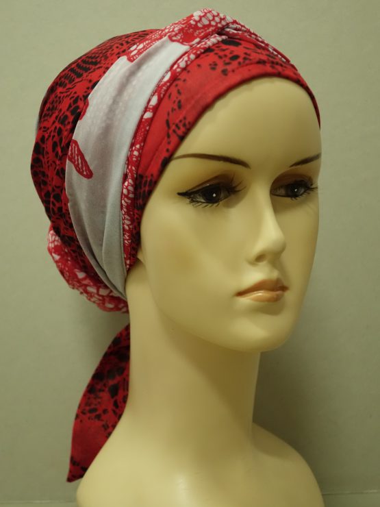 Czerwono-popielaty turban we wzory